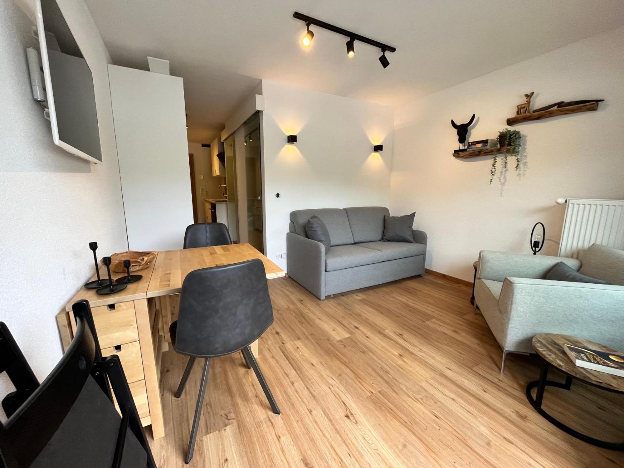Alpen I Apartment *